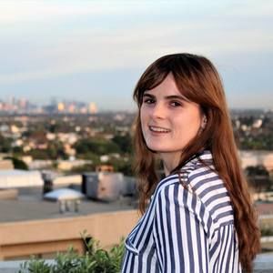 Meet your Posher, Maura